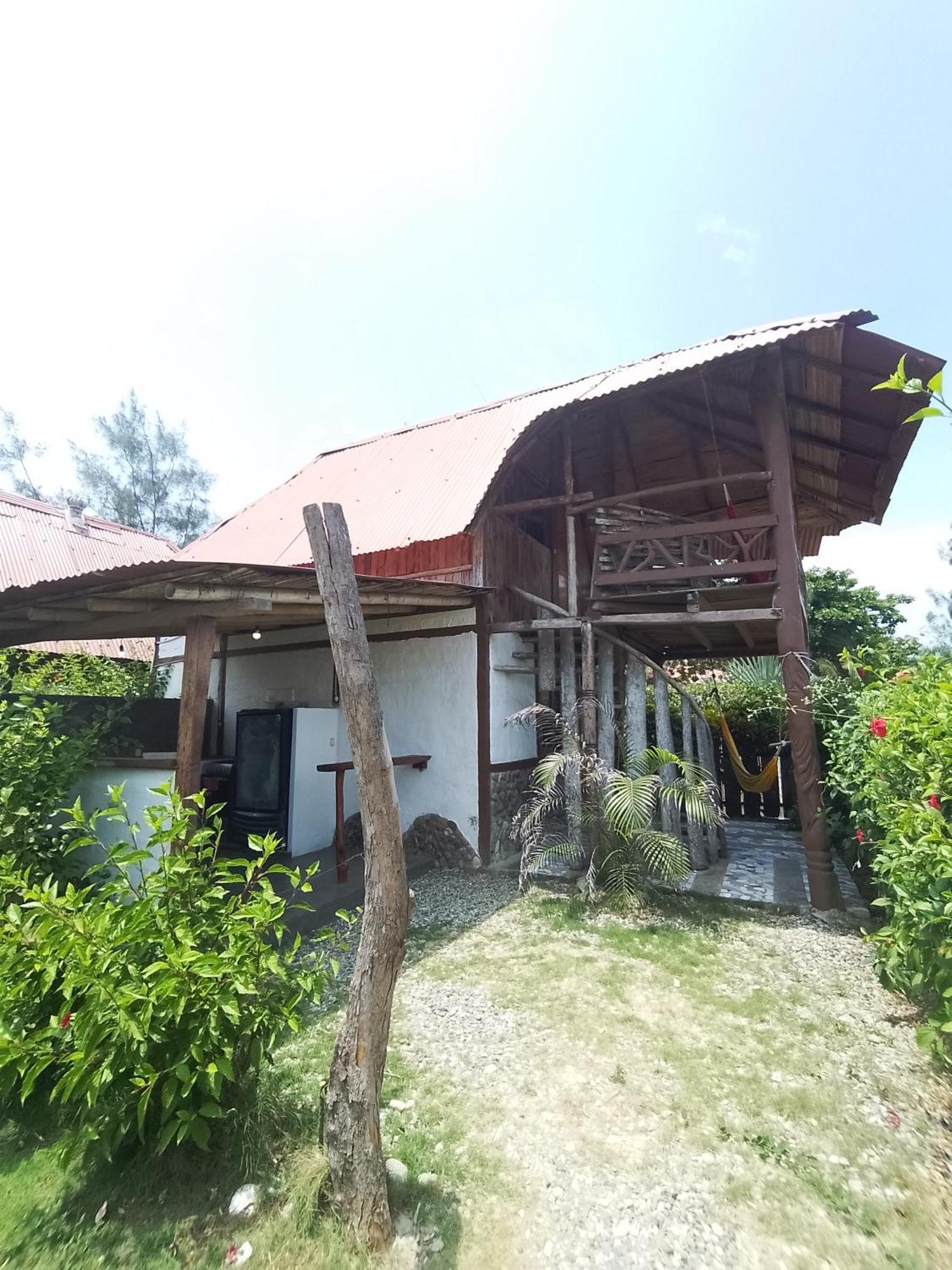 Hotel Palma Coco Ayampe Exterior photo